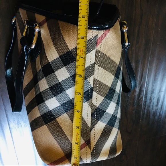 Burberry Classic Nova Check Uesd - Picture 13 of 16